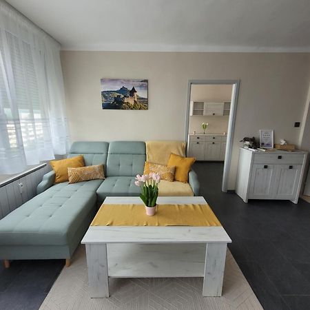 Апартаменти Krisztina Apartman Шалґотар'ян Екстер'єр фото