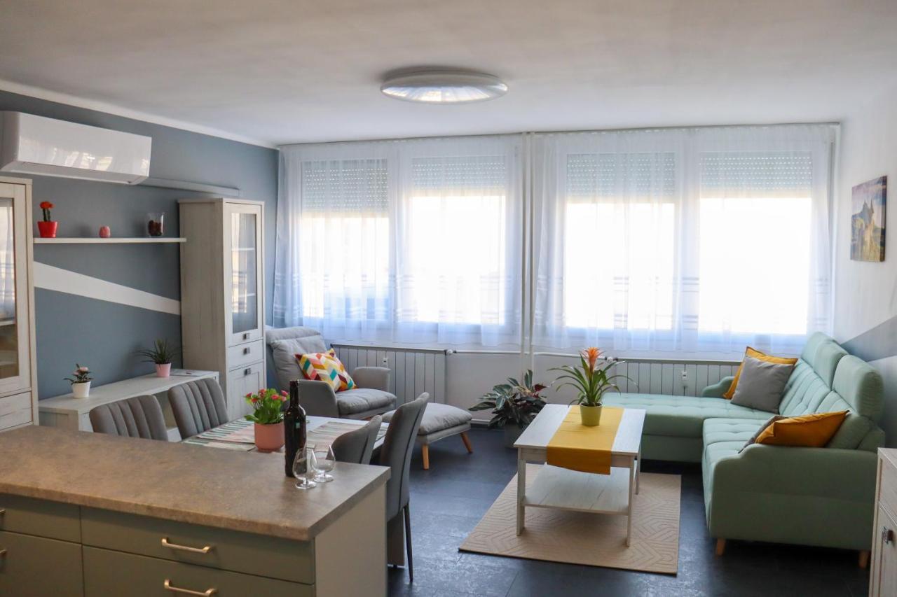 Апартаменти Krisztina Apartman Шалґотар'ян Екстер'єр фото