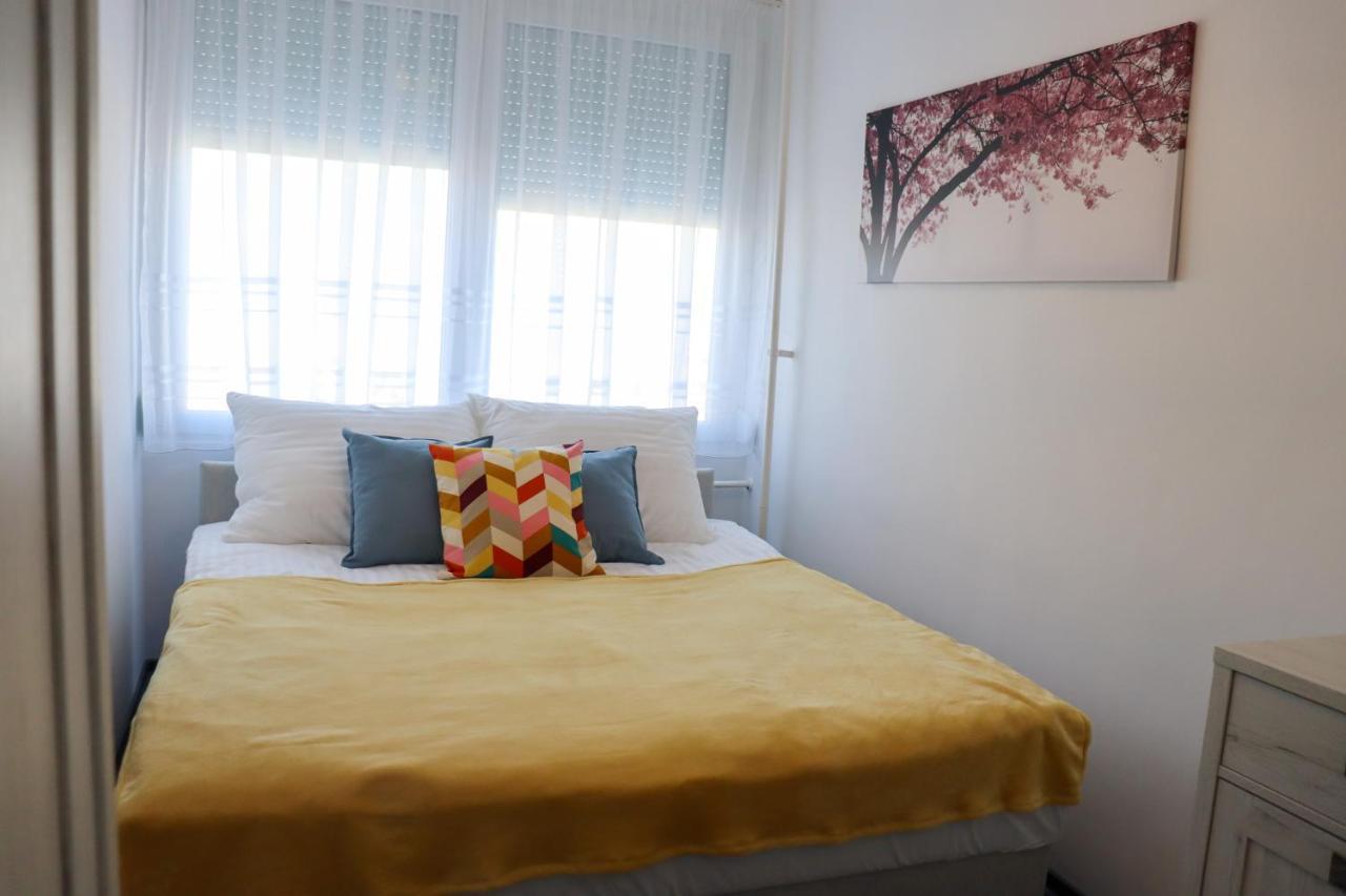 Апартаменти Krisztina Apartman Шалґотар'ян Екстер'єр фото
