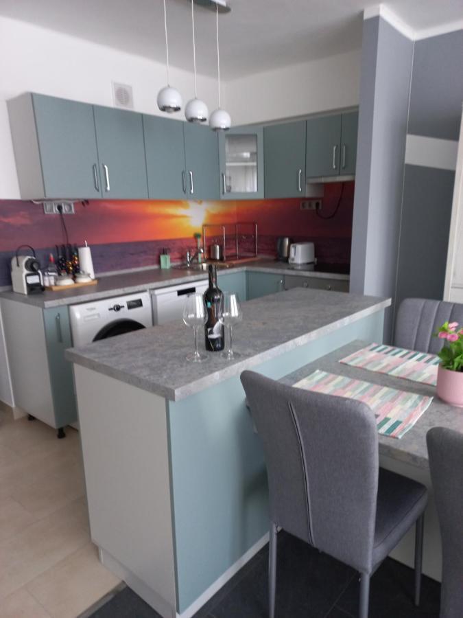 Апартаменти Krisztina Apartman Шалґотар'ян Екстер'єр фото